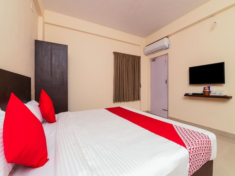 Hotel Oyo 22782 Akshara Suites