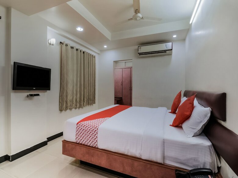 Hotel Oyo 17223 Green Guest House