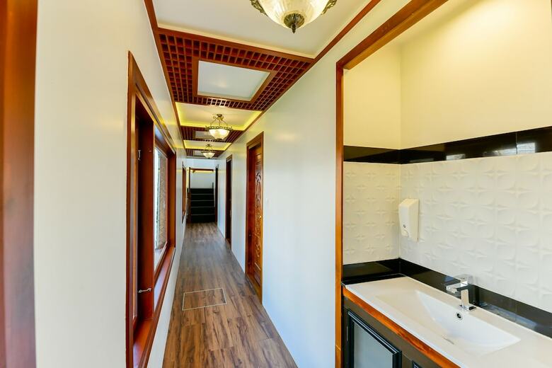Hotel Oyo 24463 Indigo Luxury 4bhk