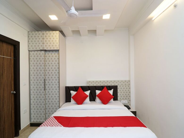 Oyo Flagship 15432 Hotel The Nest