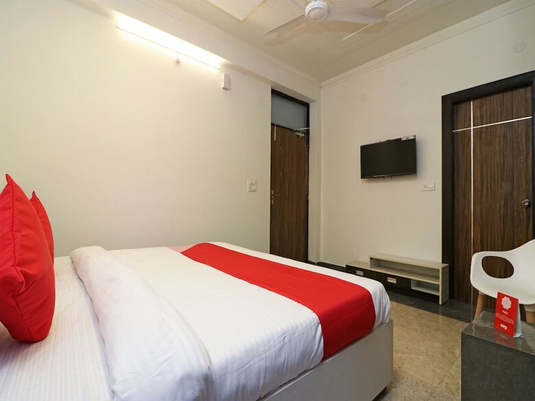 Oyo Flagship 15432 Hotel The Nest