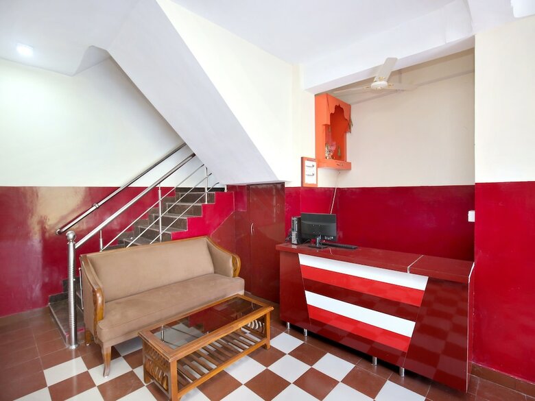 Hotel Oyo 17175 Home Blissful 2bhk Kumarhatti