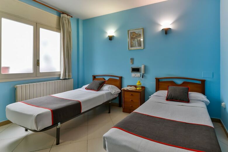 Oyo Hotel Can Peixan
