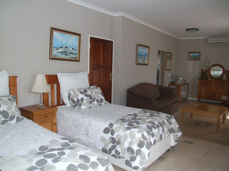 Hotel Gordon's Bay Guest House