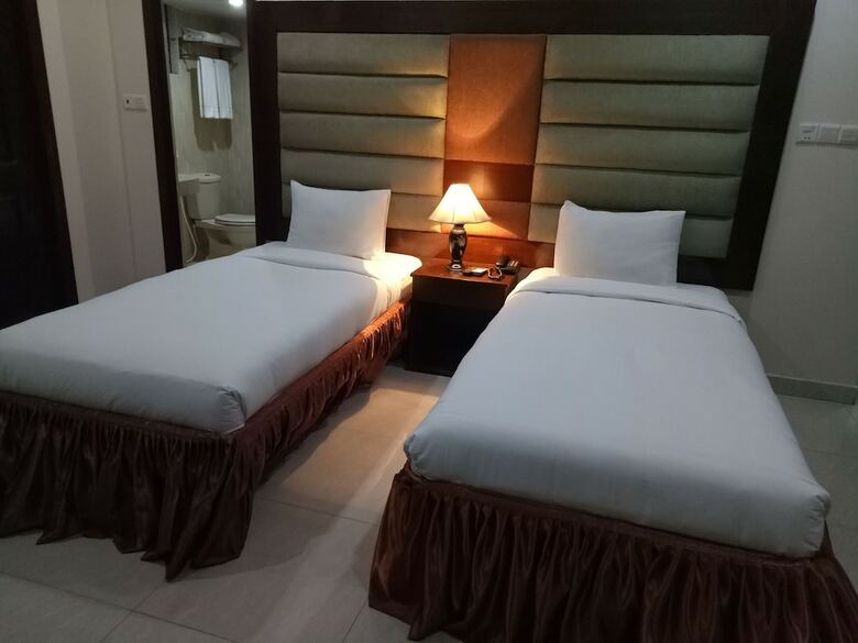 Grand Lake View Hotel