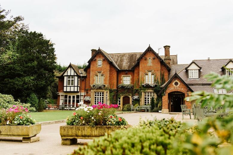 Hotel The Villa Wrea Green