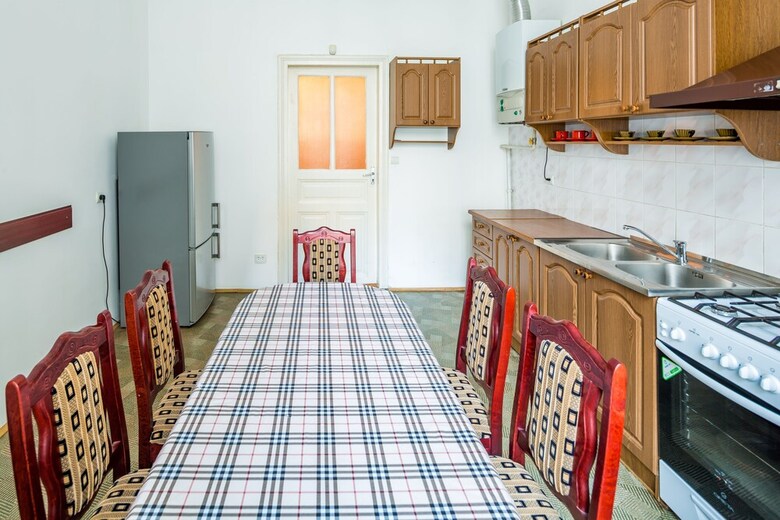 Apartamentos Three Rooms On Hnatyuka 3
