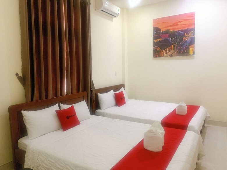 Hotel Kim Near Cau Song Han