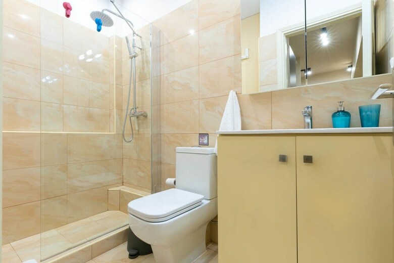 Luxury Apartment Next To Kallimarmaron