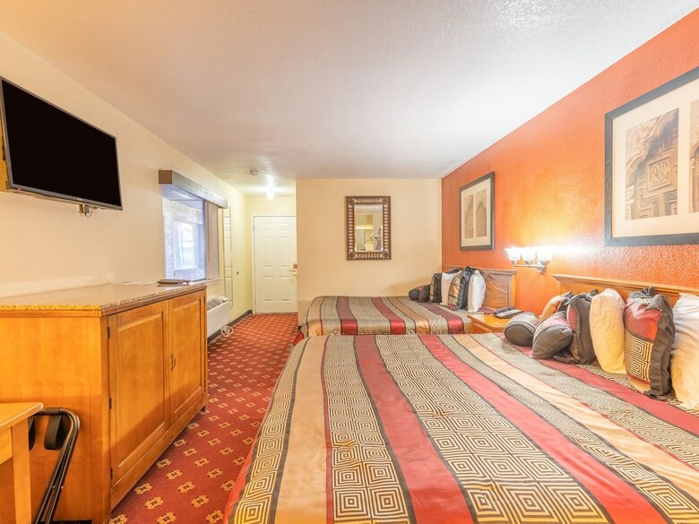 Oyo Hotel San Antonio River Walk