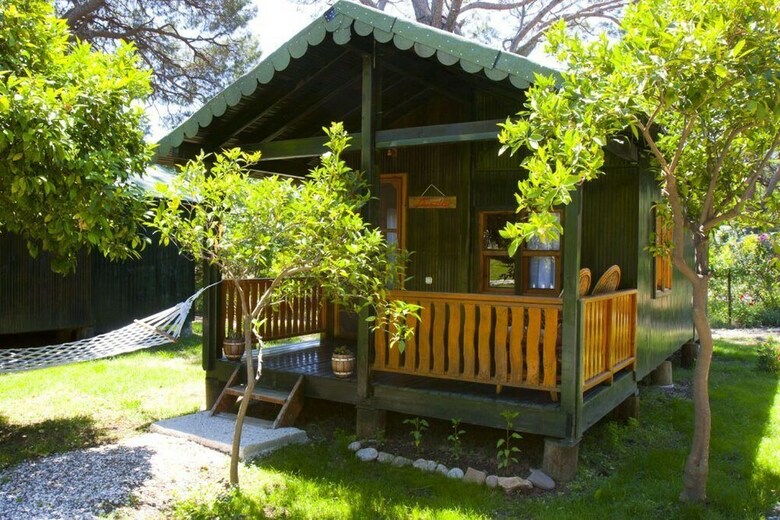 Cabana Etenna Beach Bungalows