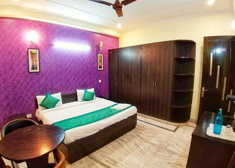 Hotel Comfort Rooms K R Group