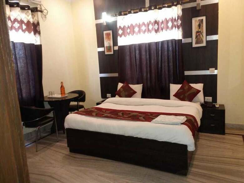 Hotel Comfort Rooms K R Group