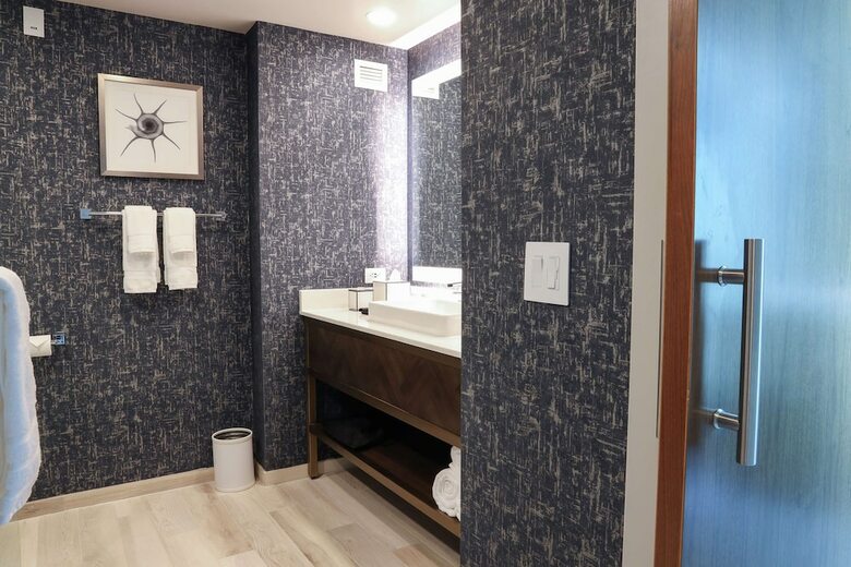 Carte Hotel San Diego Downtown, Curio Collection By Hilton