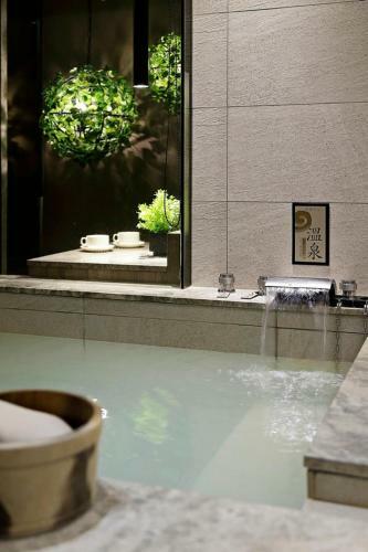 Jbg Hotspring Resort Hotel