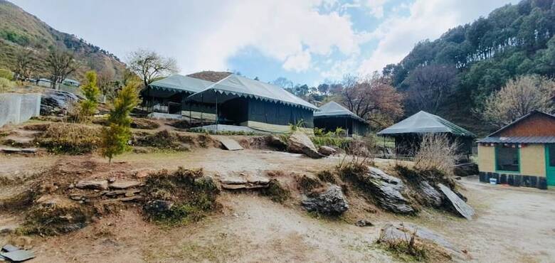 Camp Dharamshala - Luxury With Peace