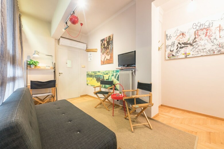 Bright 2 Bed Apartment