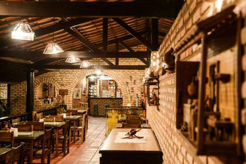 Hostal Oh! Linda Pousada