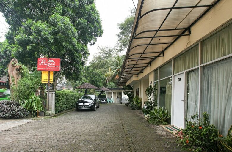 Hotel Literooms Kebun Raya Bogor