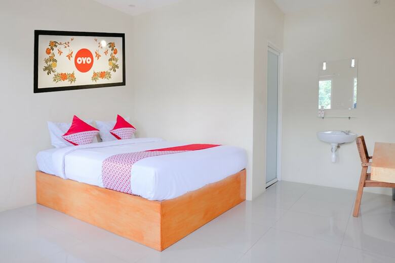 Hotel Oyo 668 Lovina Inn