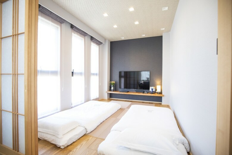 Apartamentos Sola Hotel