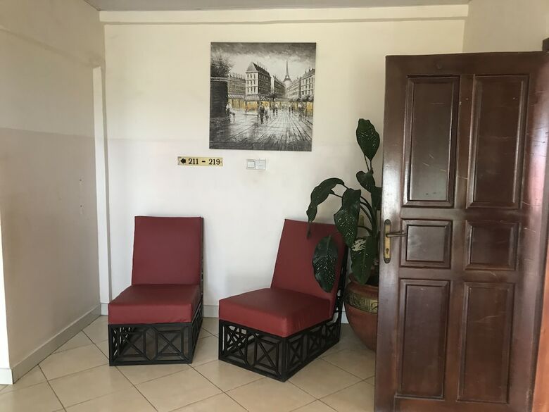 Hotel Akroma Plaza