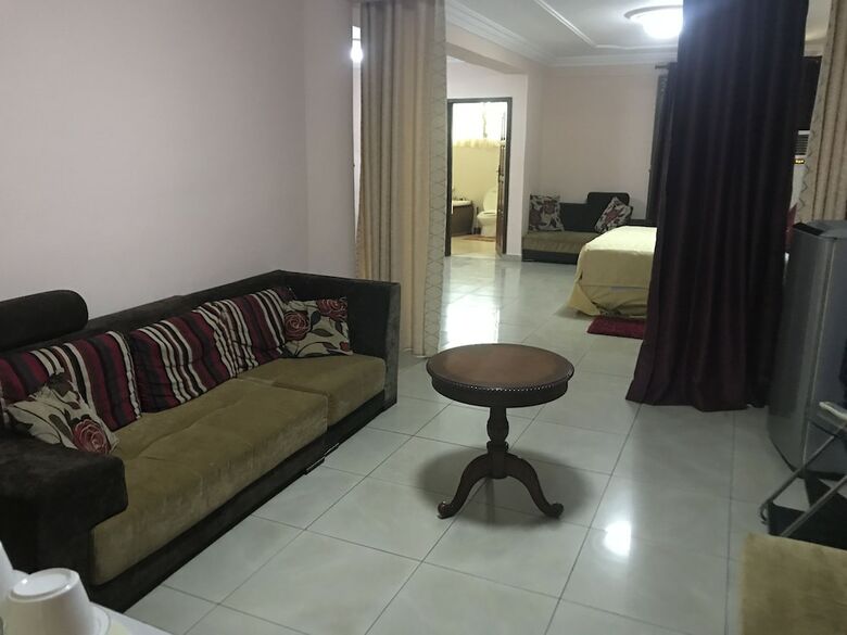 Hotel Akroma Plaza