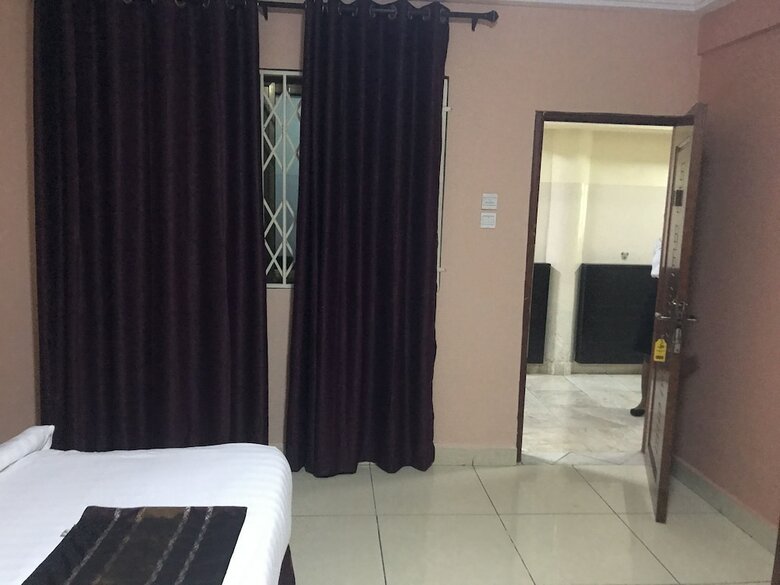 Hotel Akroma Plaza