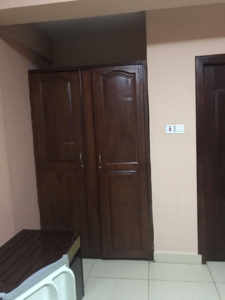 Hotel Akroma Plaza