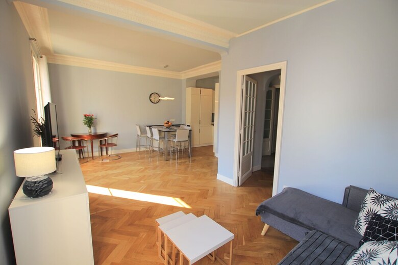 Apartamentos Happy Few - La Petite Londres