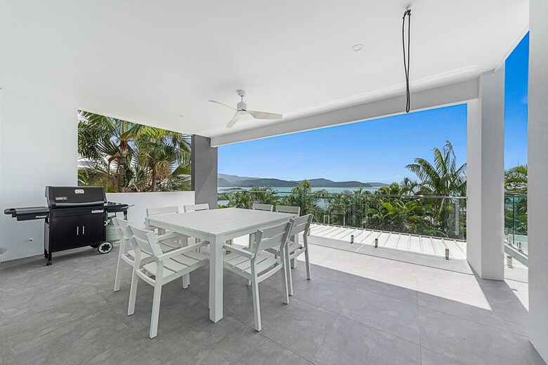 Apartamentos Kara Point  Airlie Beach