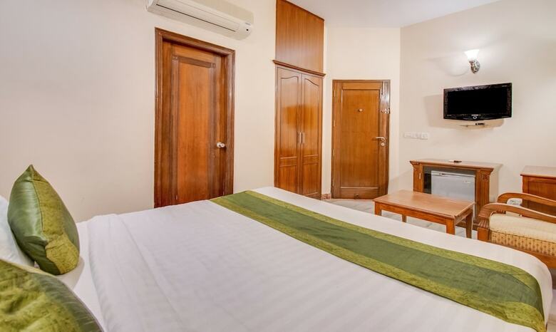 Treebo Trend Hotel Auzone & Spa