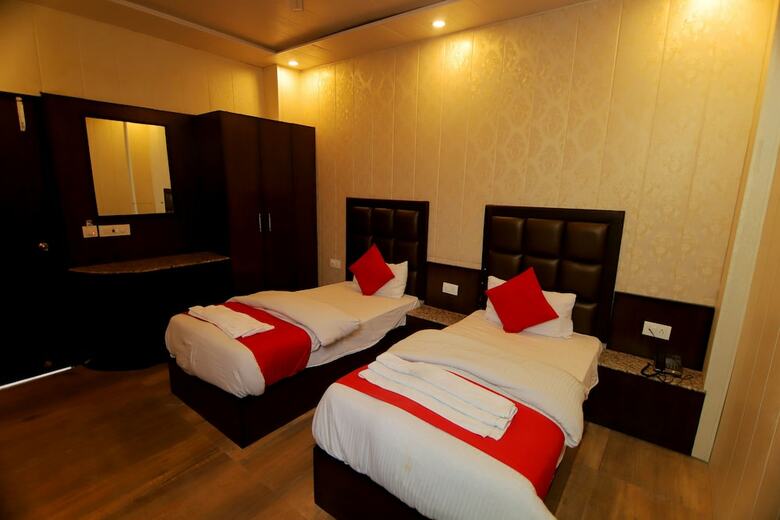 Hotel Sk International