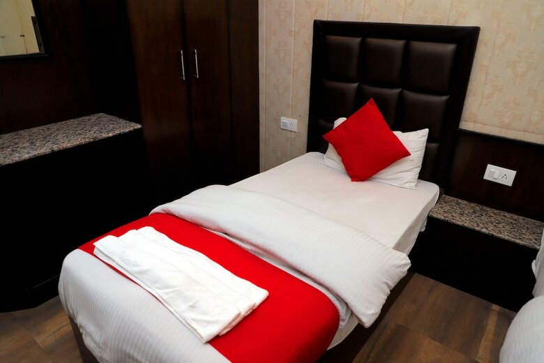 Hotel Sk International