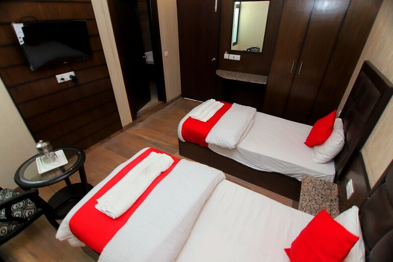 Hotel Sk International