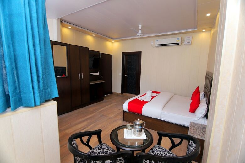 Hotel Sk International
