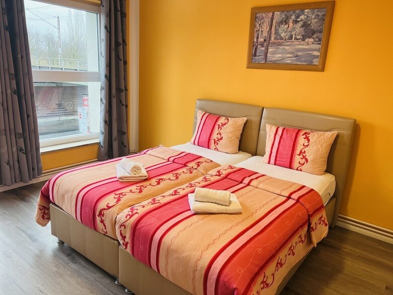 M&m Hotel - Wilhelmsburg