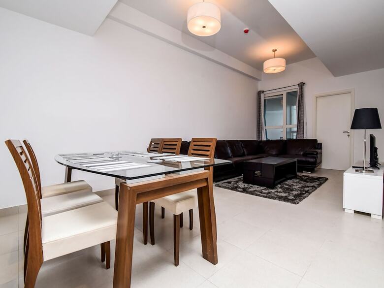 Apartamento Oyo Home 175 Al Khail Heights