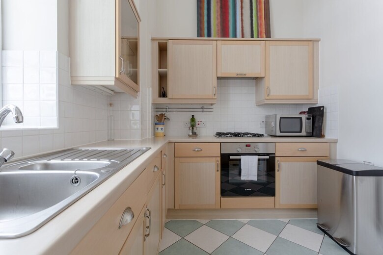 Spacious Apartment In A Factory Conversion