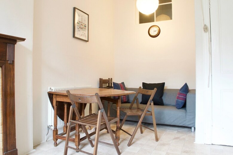 Apartamentos 3 Bedroom City Flat In Edinburgh