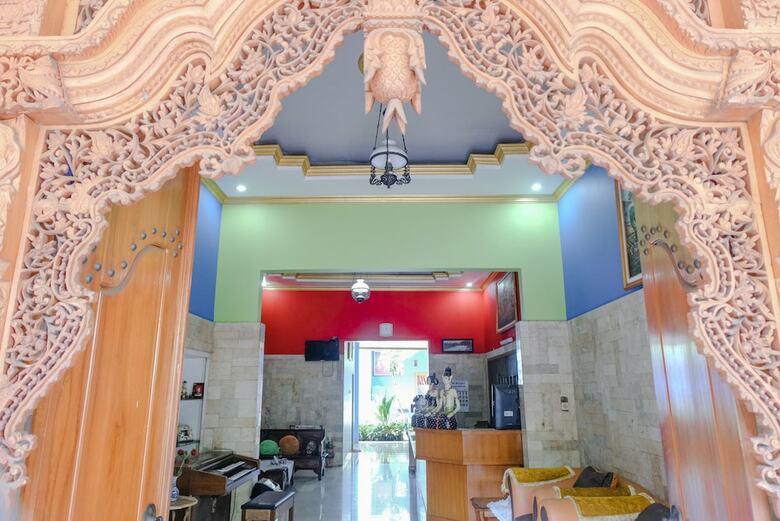 Hotel Oyo 778 Guest House Amalia Malang