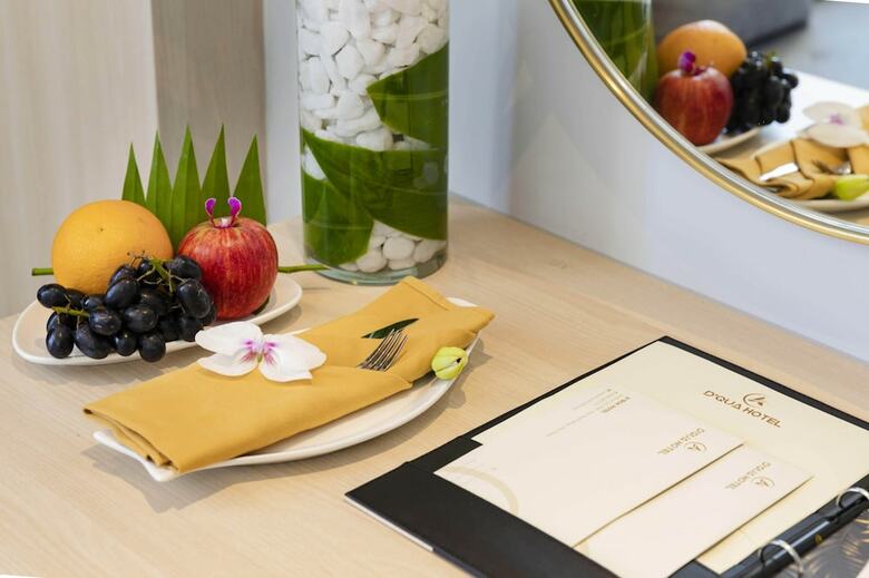 Dqua Hotel And Apartment