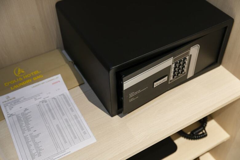 Dqua Hotel And Apartment