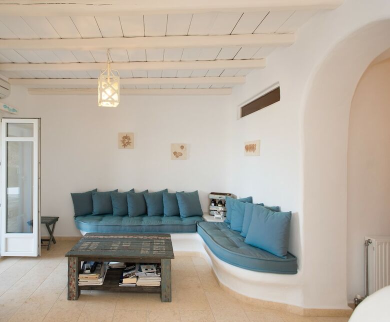 Beautiful Villa At Panormos