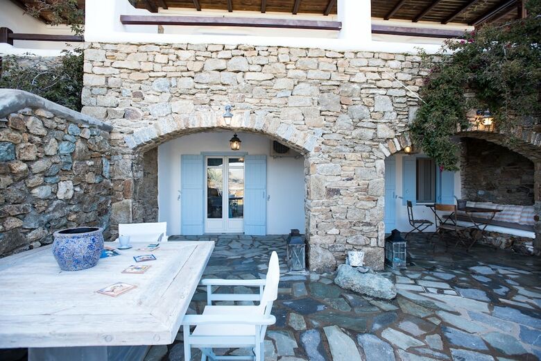 Beautiful Villa At Panormos