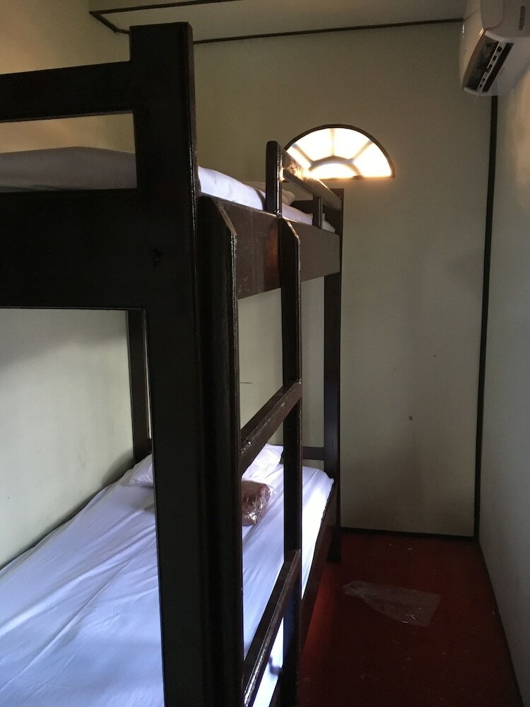 Bed & Breakfast Arut Riverside Orangutan Guest House