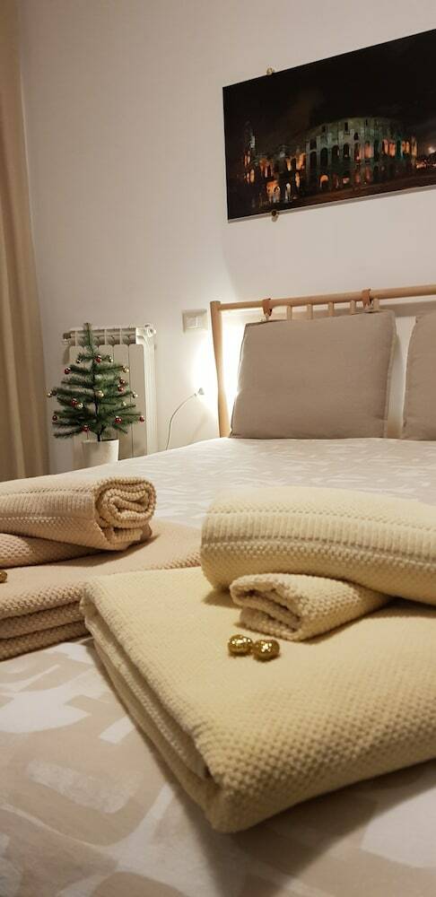 Hotel House In Rome