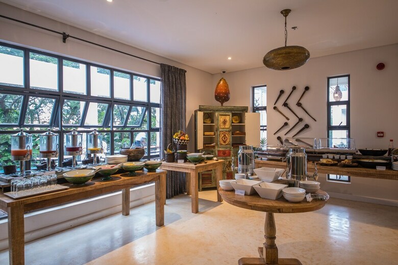 Hotel Latitude 0 Degrees