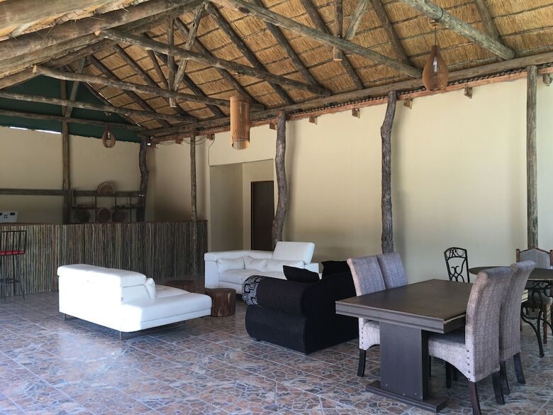 Hotel Athoma Guest House