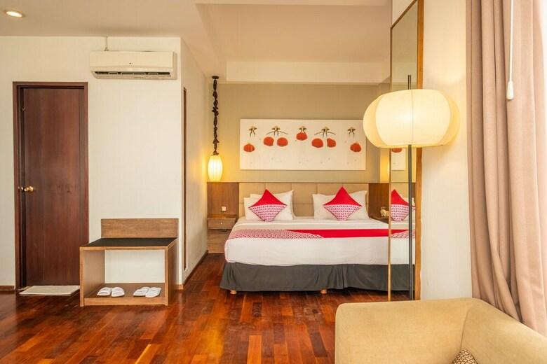 Hotel Capital O 852 The Silk At Dago
